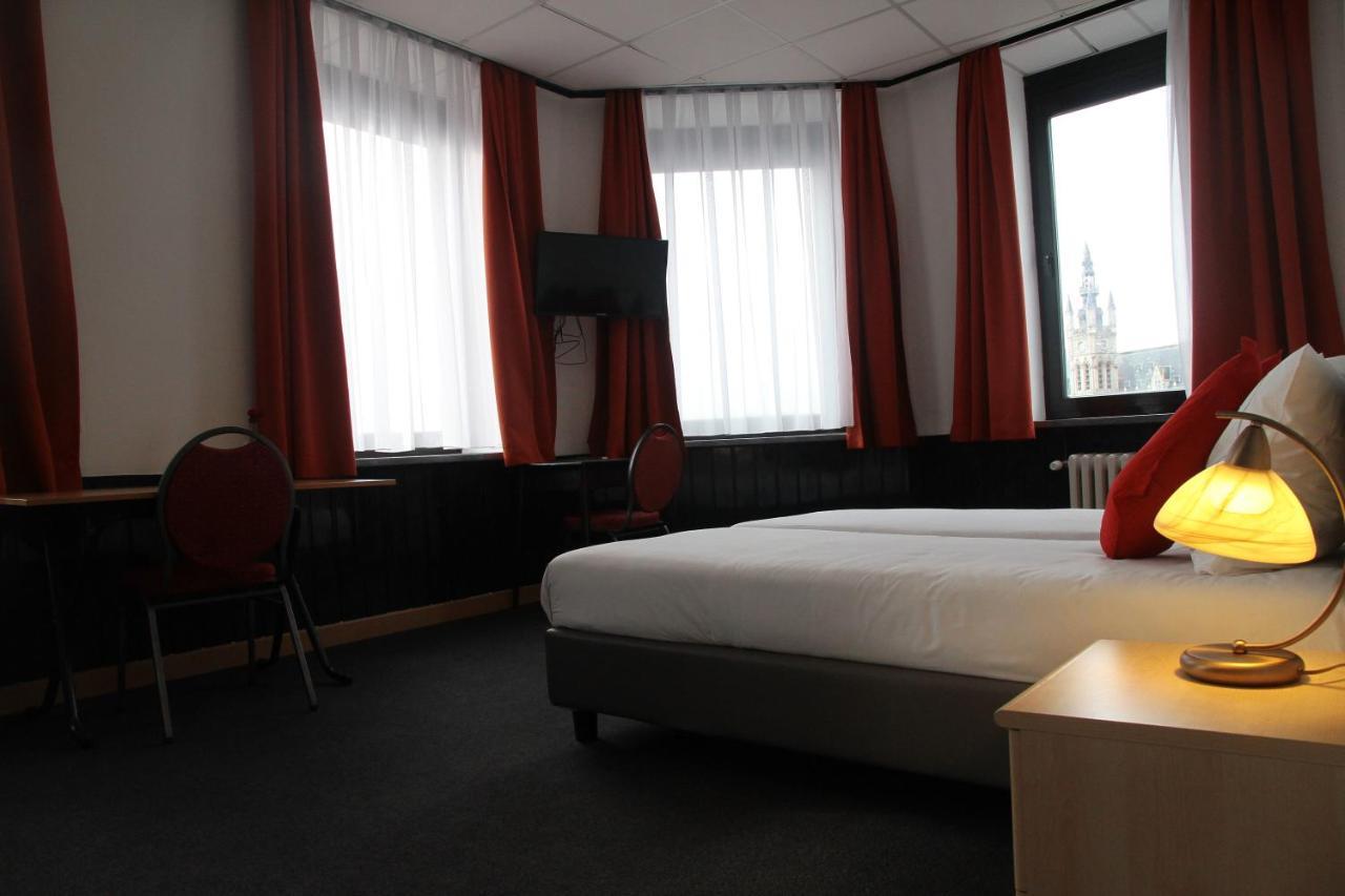 Hotel De Spiegel Sint-Niklaas Exteriér fotografie