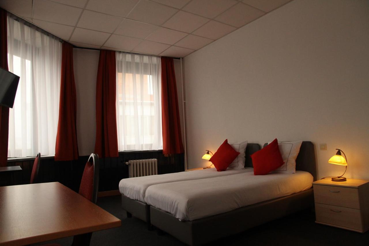 Hotel De Spiegel Sint-Niklaas Exteriér fotografie