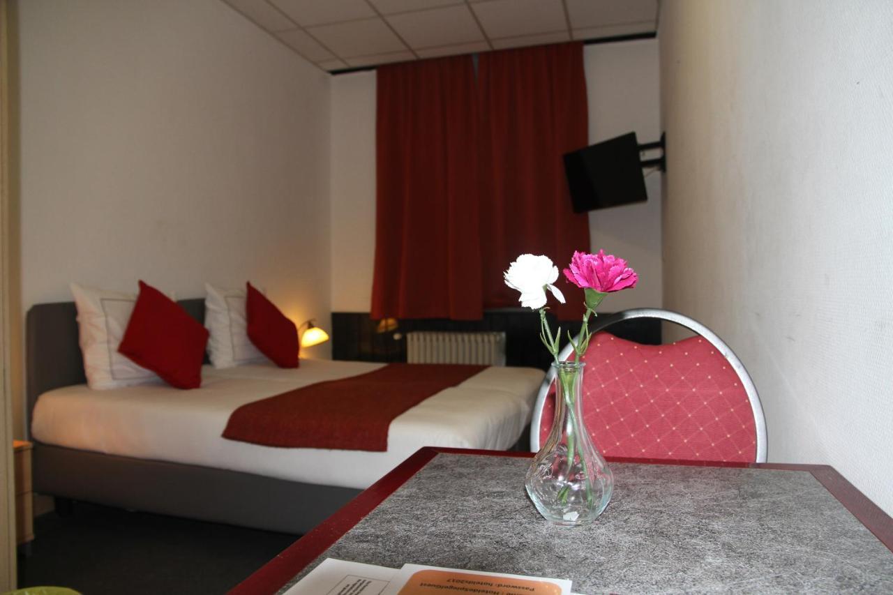 Hotel De Spiegel Sint-Niklaas Exteriér fotografie